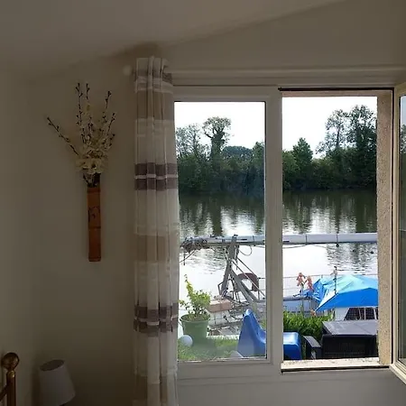 Petite Maison Bord De La Seine *